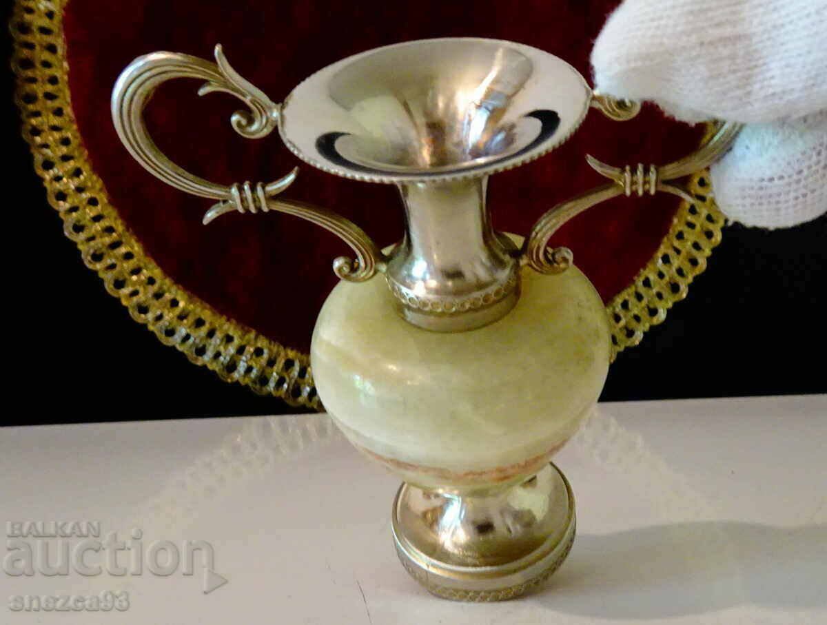 Amphora, vase, candlestick, onyx. - 5 Amphora, vase, candlestick, onyx. - 5