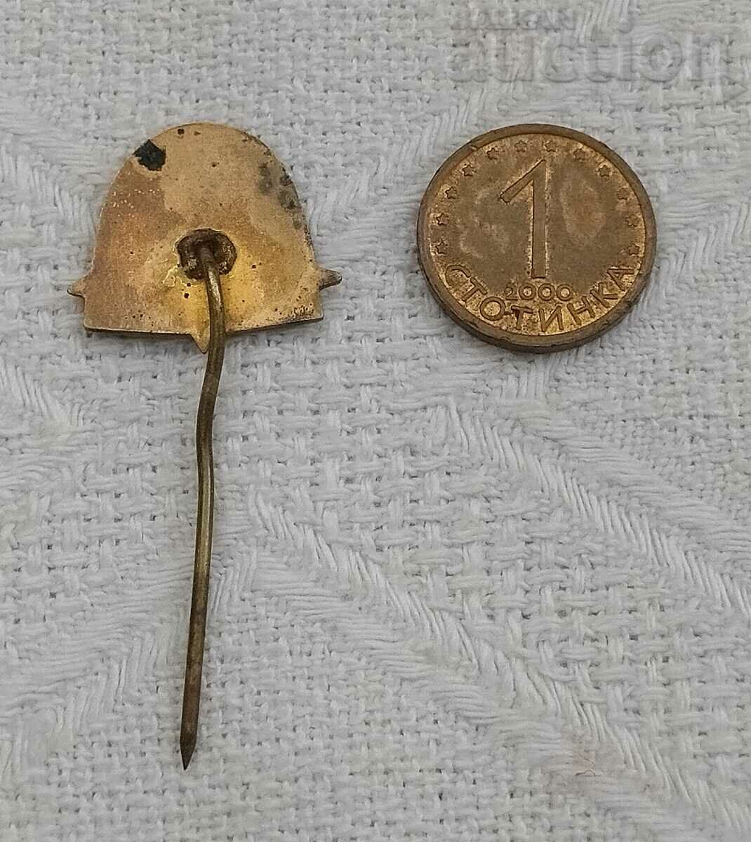 GLACIER CAVE VRACA BAT BADGE ENAMEL with price 2.00 BGN | € 1.02 GLACIER CAVE VRACA BAT BADGE ENAMEL with price 2.00 BGN | € 1.02