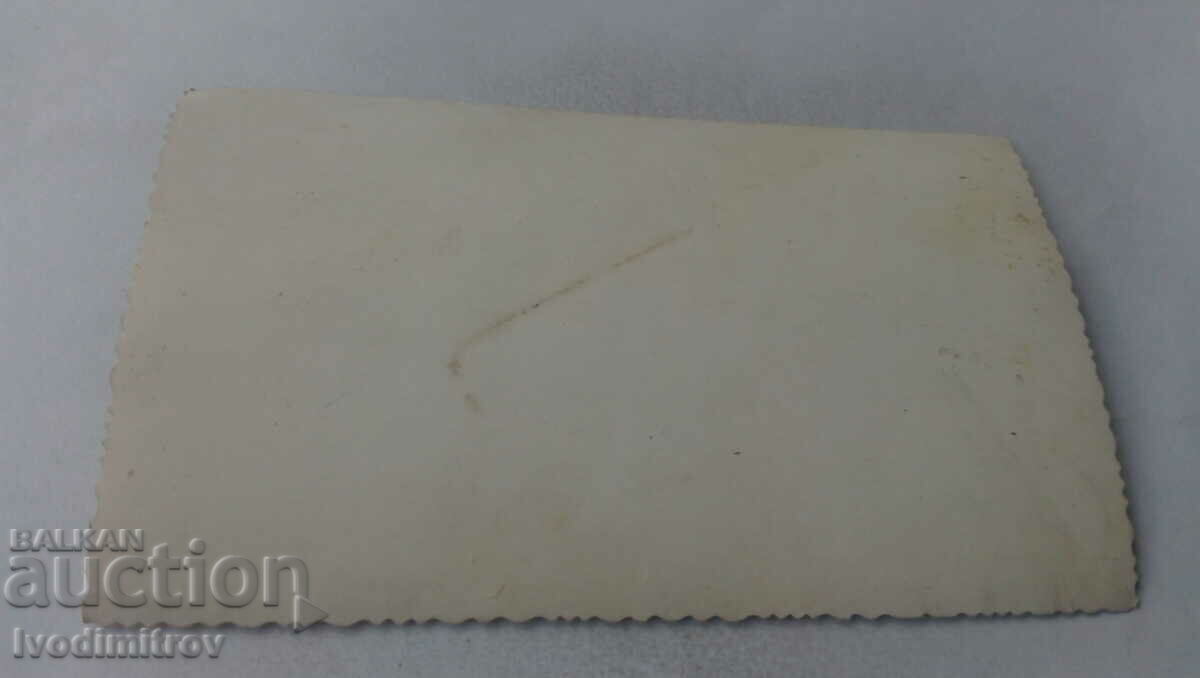 Photo Young woman with price € 0.69 | 1.35 BGN