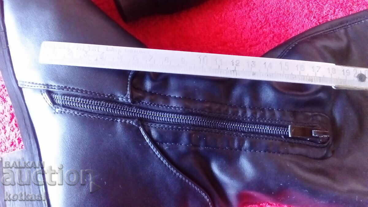 Women's long leather boots 39 number with price 65.50 BGN | € 33.49 Women's long leather boots 39 number with price 65.50 BGN | € 33.49