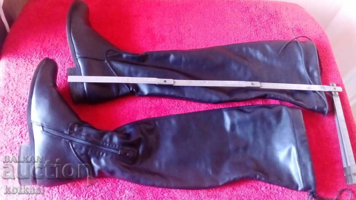 Women's long leather boots 39 number Women's long leather boots 39 number