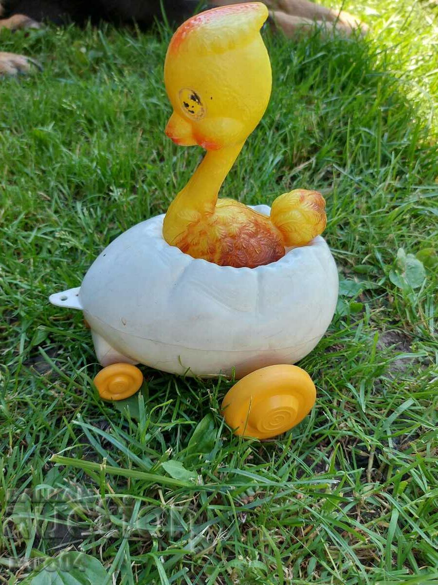 Auction DUCK - PULL TOY Auction DUCK - PULL TOY