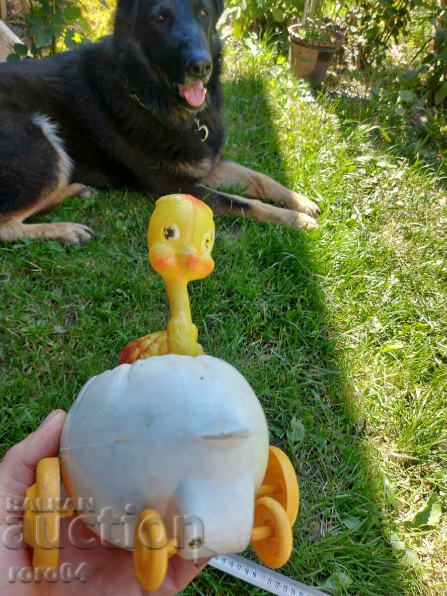 DUCK - PULL TOY - 5 DUCK - PULL TOY - 5