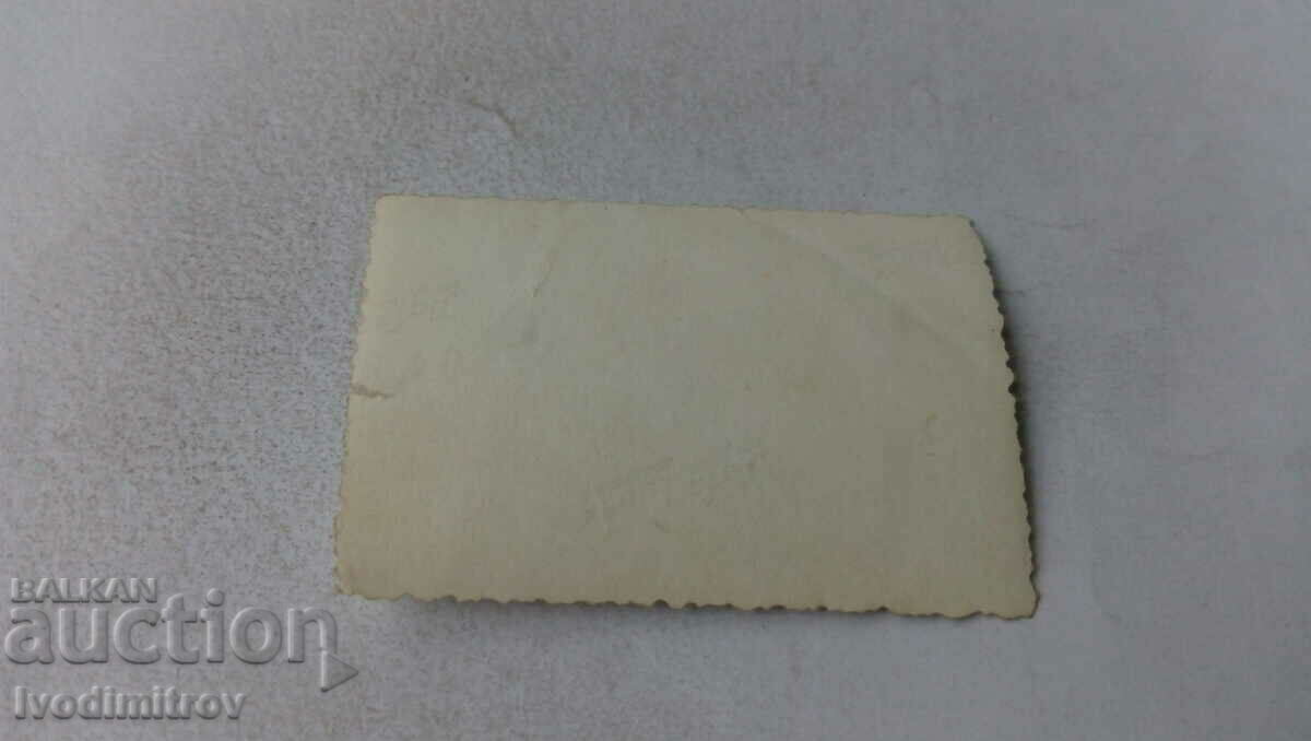 Photo Men and women on the road with price 1.35 BGN | € 0.69 Photo Men and women on the road with price 1.35 BGN | € 0.69