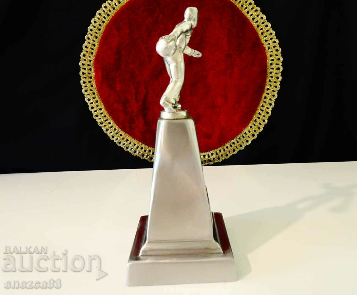 Pewter figurine Bowling player 21 cm, 630 g, author's - 5 Pewter figurine Bowling player 21 cm, 630 g, author's - 5