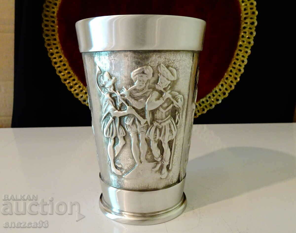 Pewter Mug, Musketeer, 400 ml with price 59.00 BGN | € 30.17 Pewter Mug, Musketeer, 400 ml with price 59.00 BGN | € 30.17