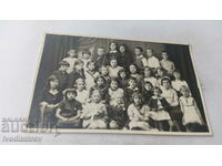 Снимка Ученици със свои учителки 1933