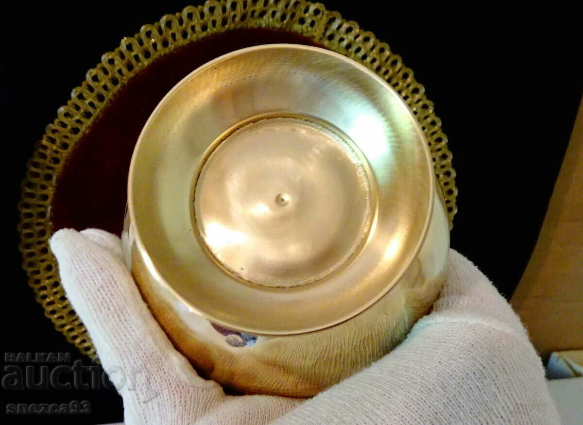 Bronze vase, decanter, jug. with price 36.00 BGN | € 18.41