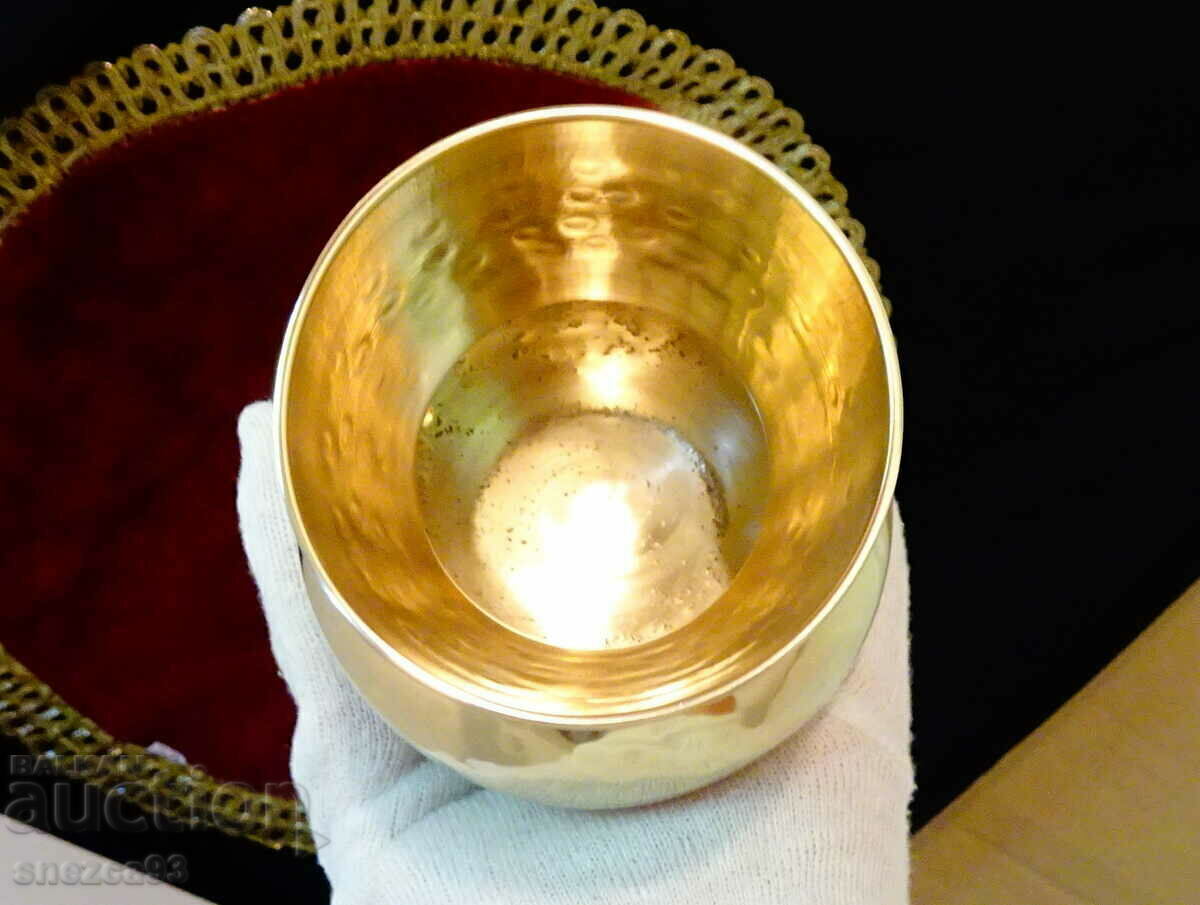 Auction  Bronze vase, decanter, jug.