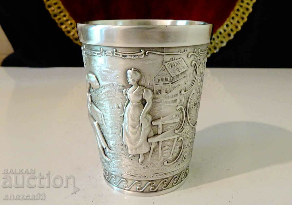 Auction Tin wine cup, Lindenwirtin series Auction Tin wine cup, Lindenwirtin series