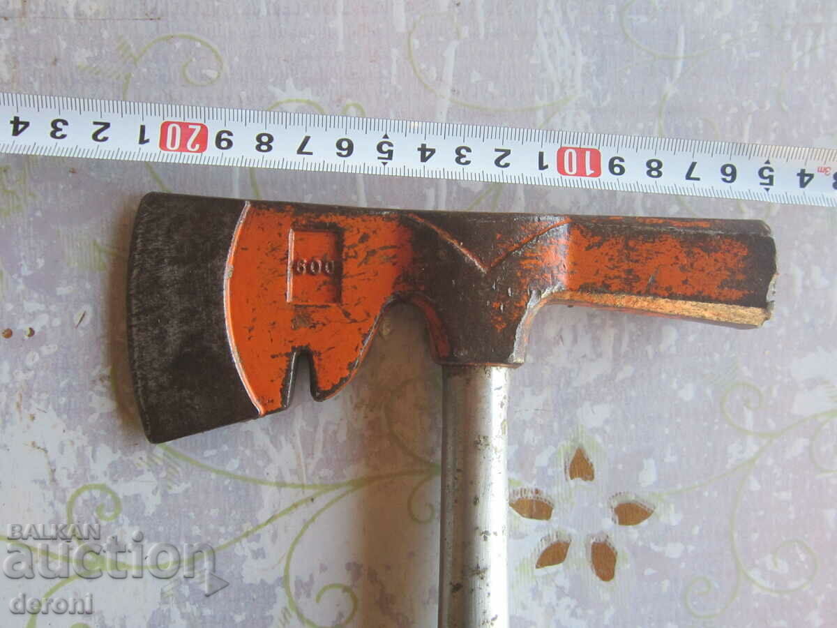 Немска брадва чук брадвичка с цена 75.00 лв. | € 38.35 Немска брадва чук брадвичка с цена 75.00 лв. | € 38.35