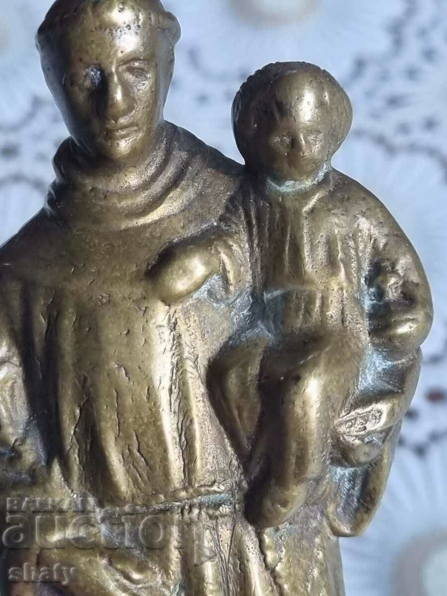 Auction Bronze figure. Auction Bronze figure.