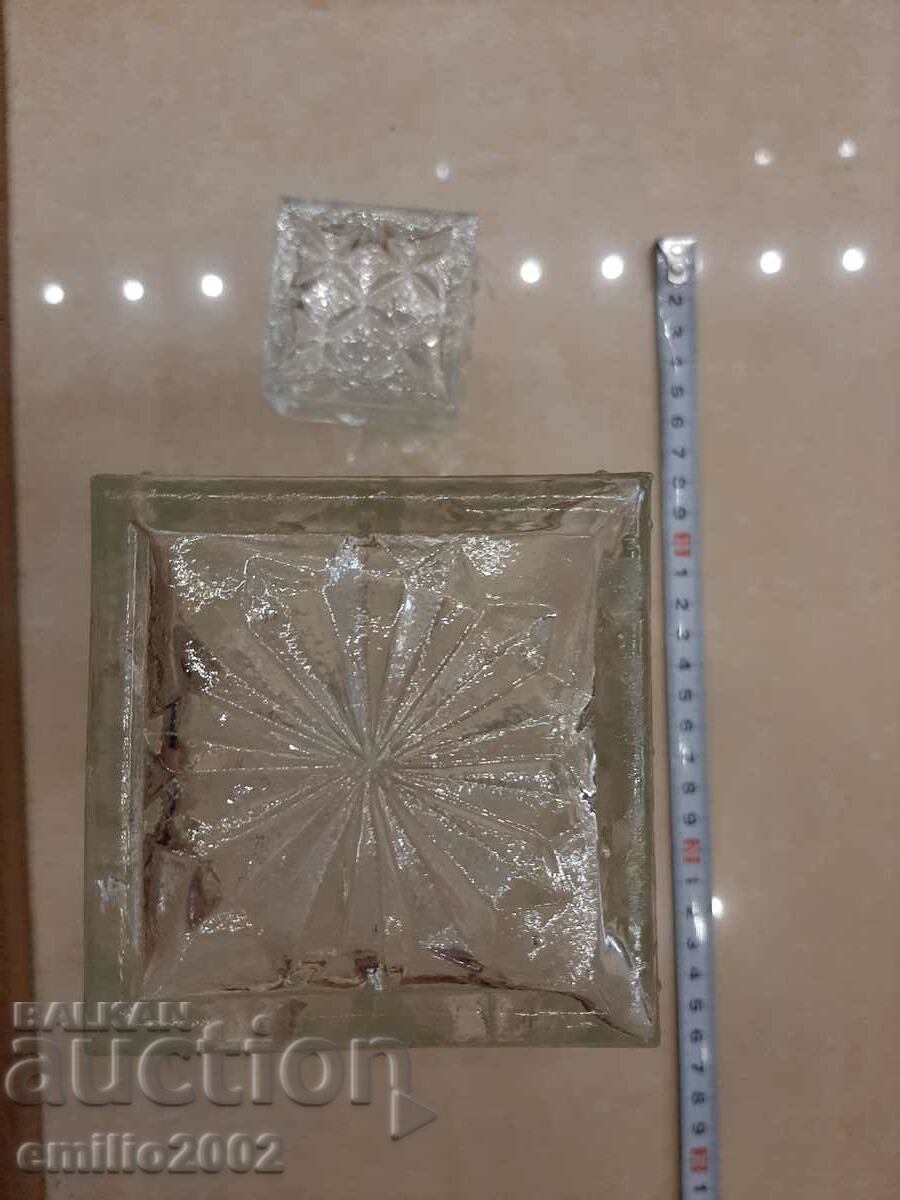 Delivery of Glass carafe retro social Delivery of Glass carafe retro social