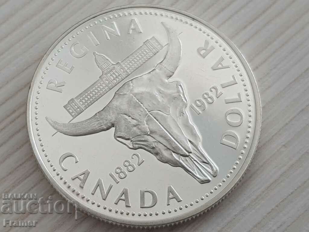 Auction 1 Silver Dollar 1982 Canada Elizabeth II Silver 2 Auction 1 Silver Dollar 1982 Canada Elizabeth II Silver 2