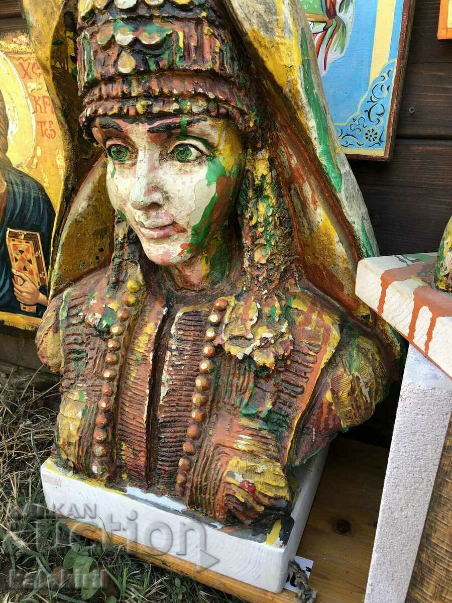 Bulgarian woman with price 600.00 BGN | € 306.78