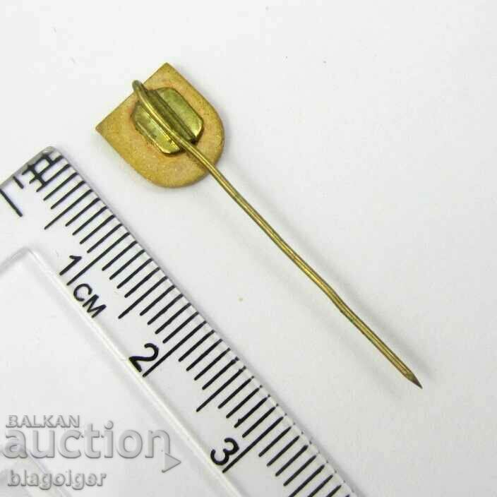 Стара футболна значка-ДСО Буревестник СССР-Емайл с цена 5.00 лв. | € 2.56 Стара футболна значка-ДСО Буревестник СССР-Емайл с цена 5.00 лв. | € 2.56