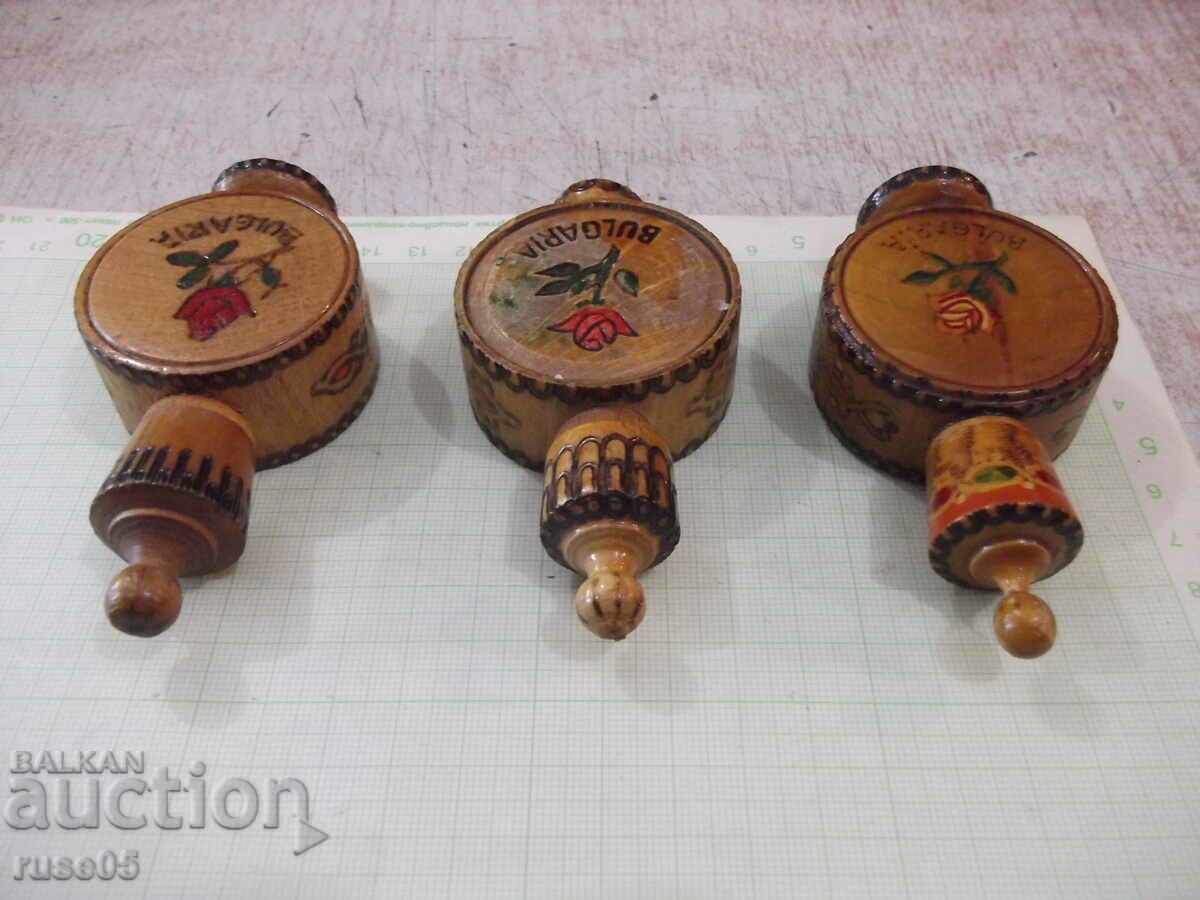 Delivery of Lot of 3 pcs. Muskala "Baklitsa" made of wood pyrographed Delivery of Lot of 3 pcs. Muskala "Baklitsa" made of wood pyrographed