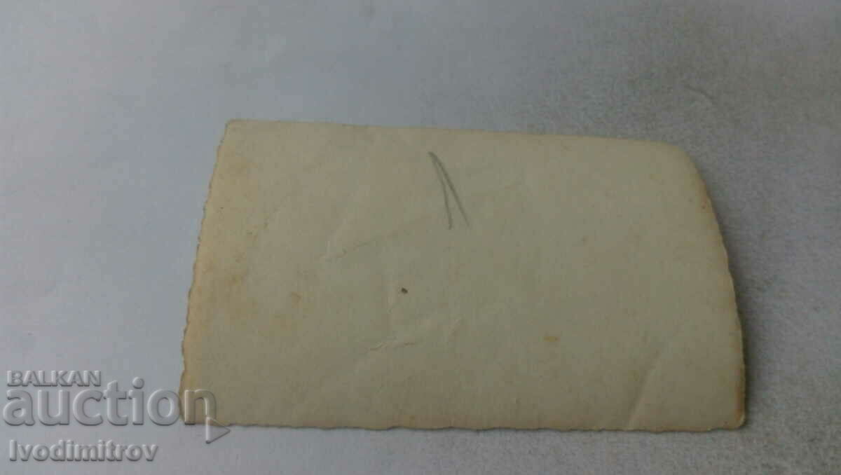 Photo Youth with retro skis with price 1.35 BGN | € 0.69 Photo Youth with retro skis with price 1.35 BGN | € 0.69