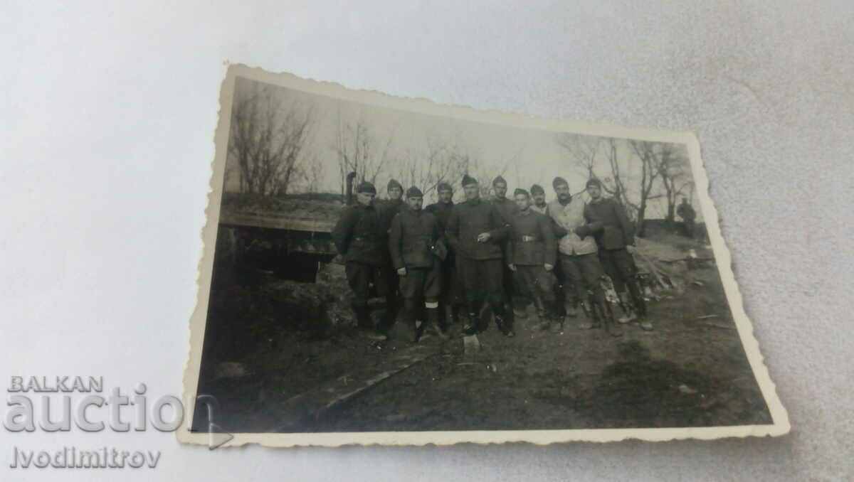 Photo Sergeants and soldiers