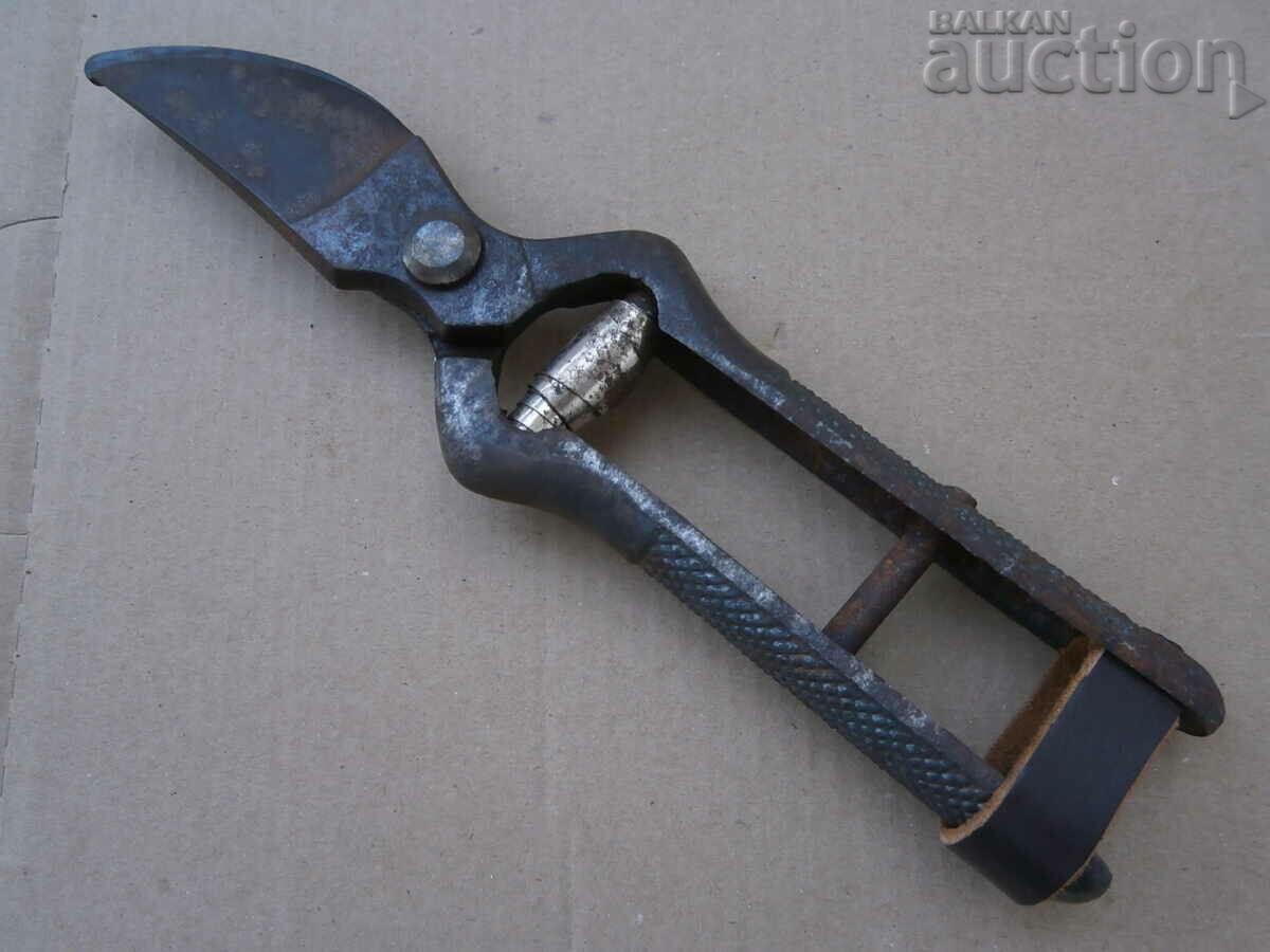 старинна лозарска ножица нижици