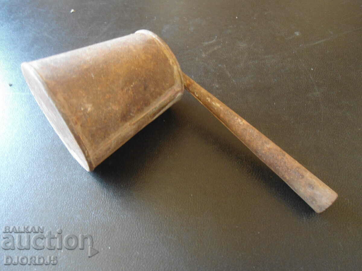 Auction Old painting tool Auction Old painting tool