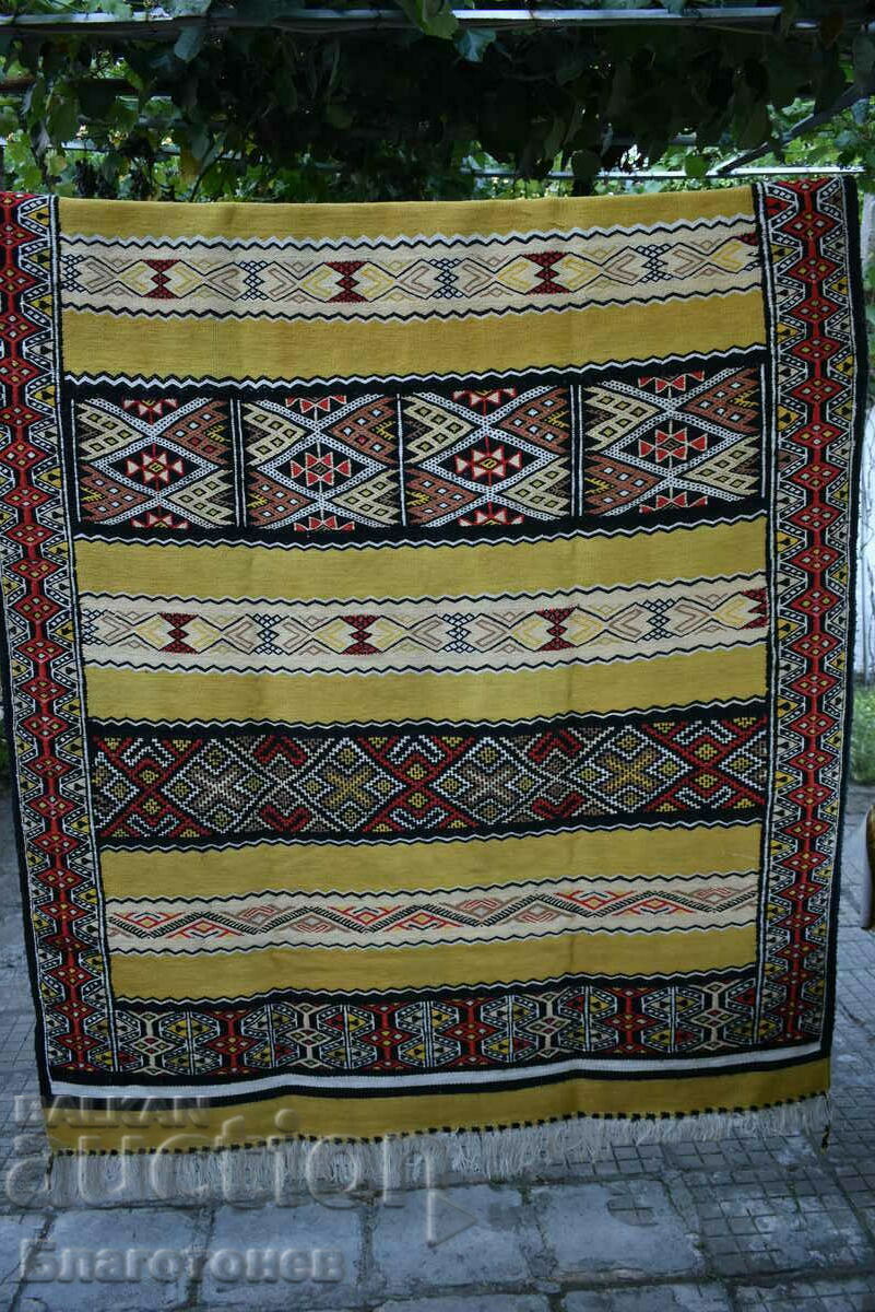 Чипровски котленски килим