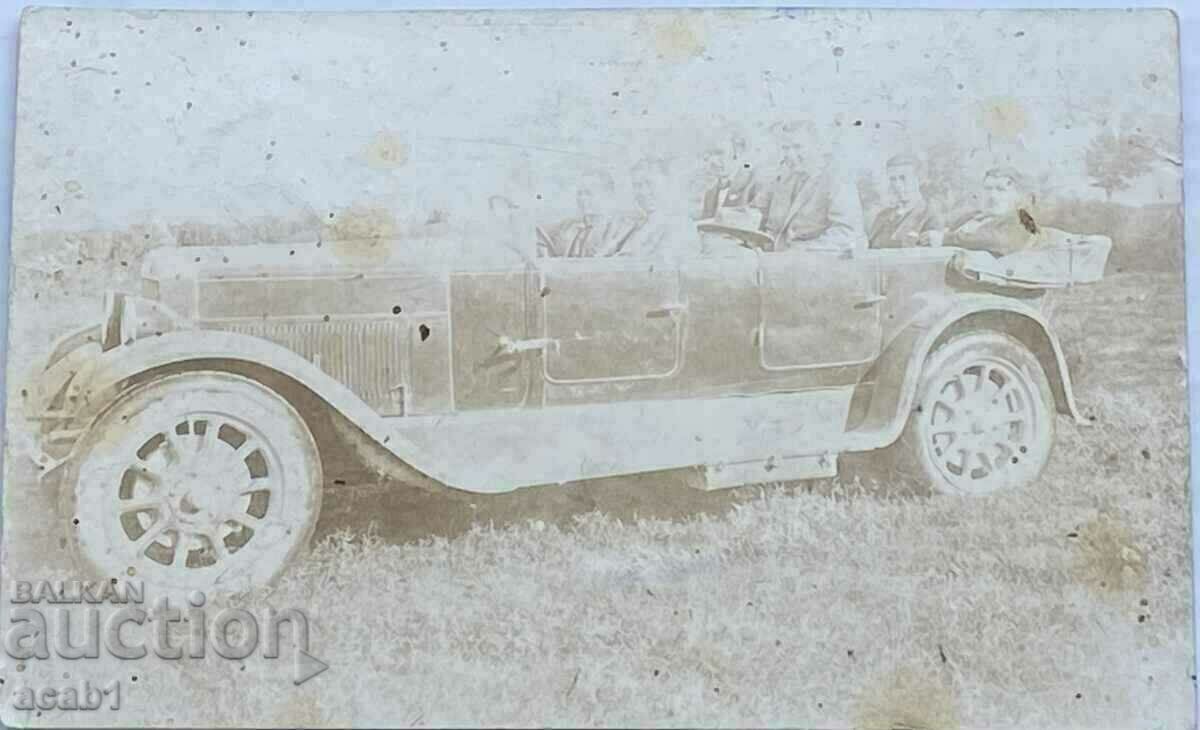 Mașină veche