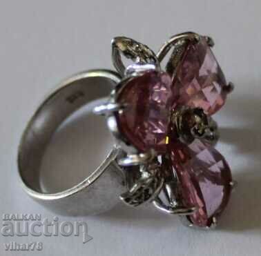 Auction VERY BEAUTIFUL SILVER WOMEN'S RING Auction VERY BEAUTIFUL SILVER WOMEN'S RING