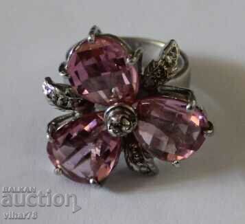 VERY BEAUTIFUL SILVER WOMEN'S RING - 6 VERY BEAUTIFUL SILVER WOMEN'S RING - 6