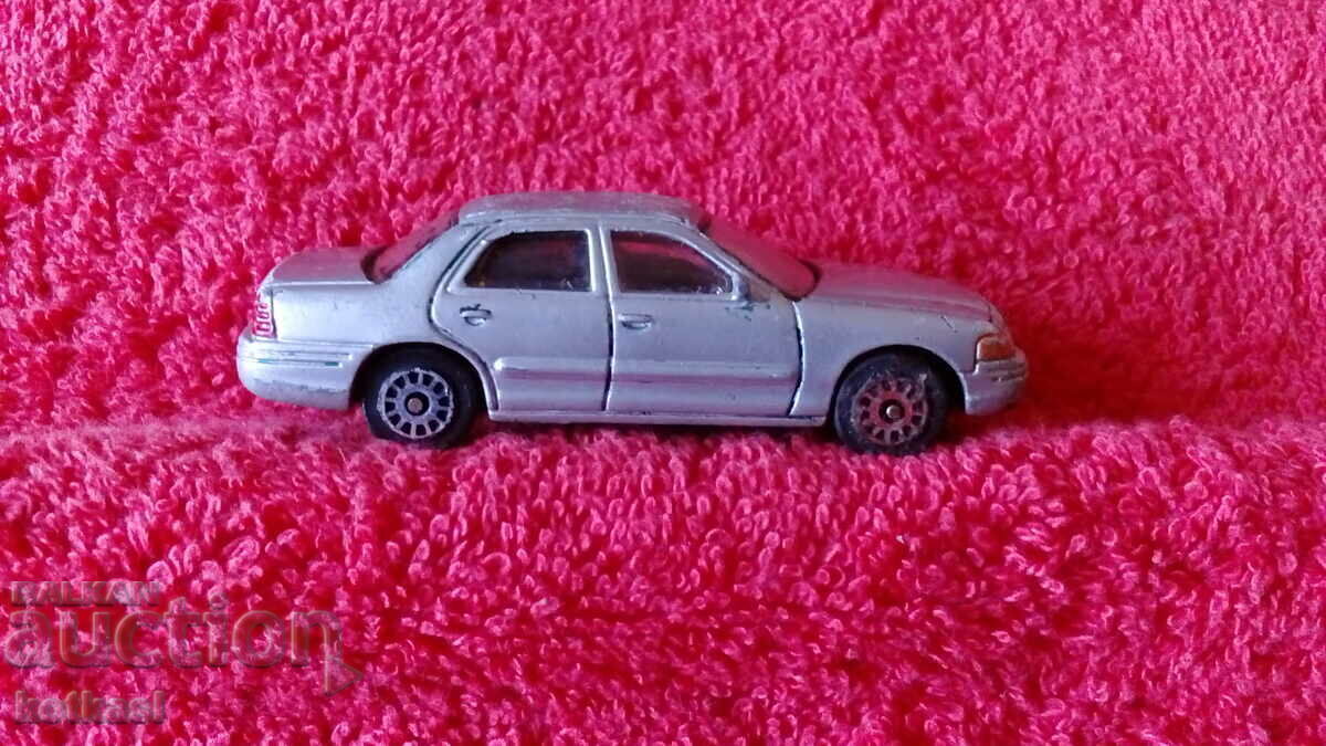 Delivery of Small metal car model FORD CROWN VICTORIA Delivery of Small metal car model FORD CROWN VICTORIA