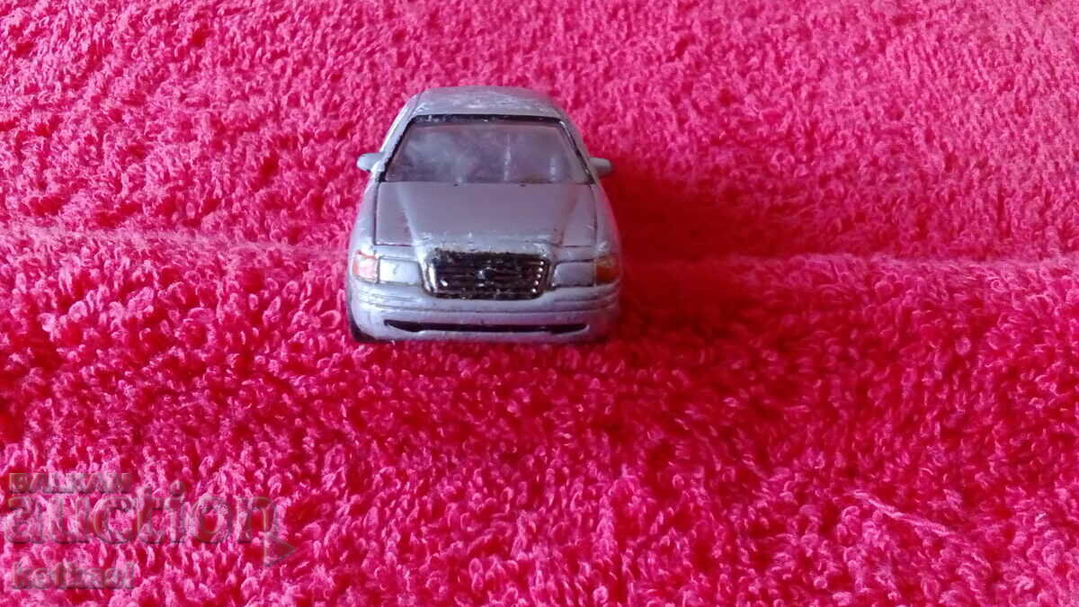 Small metal car model FORD CROWN VICTORIA - 5 Small metal car model FORD CROWN VICTORIA - 5