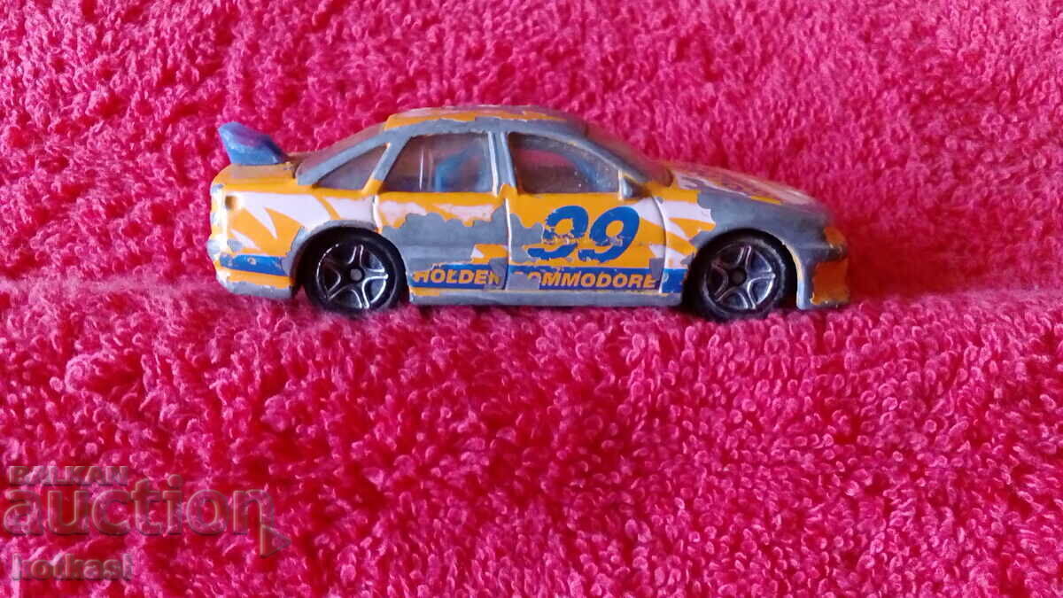 Delivery of Old metal sports car model 1/63 MATCHBOX COMMODORE Delivery of Old metal sports car model 1/63 MATCHBOX COMMODORE