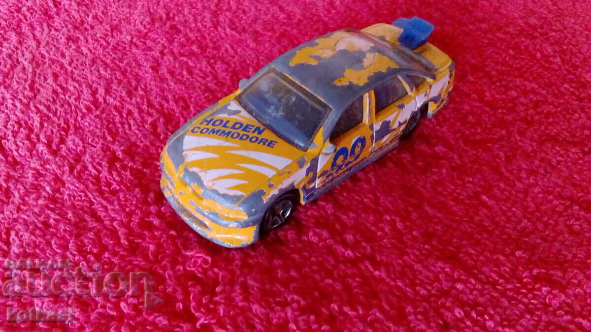 Old metal sports car model 1/63 MATCHBOX COMMODORE - 7 Old metal sports car model 1/63 MATCHBOX COMMODORE - 7