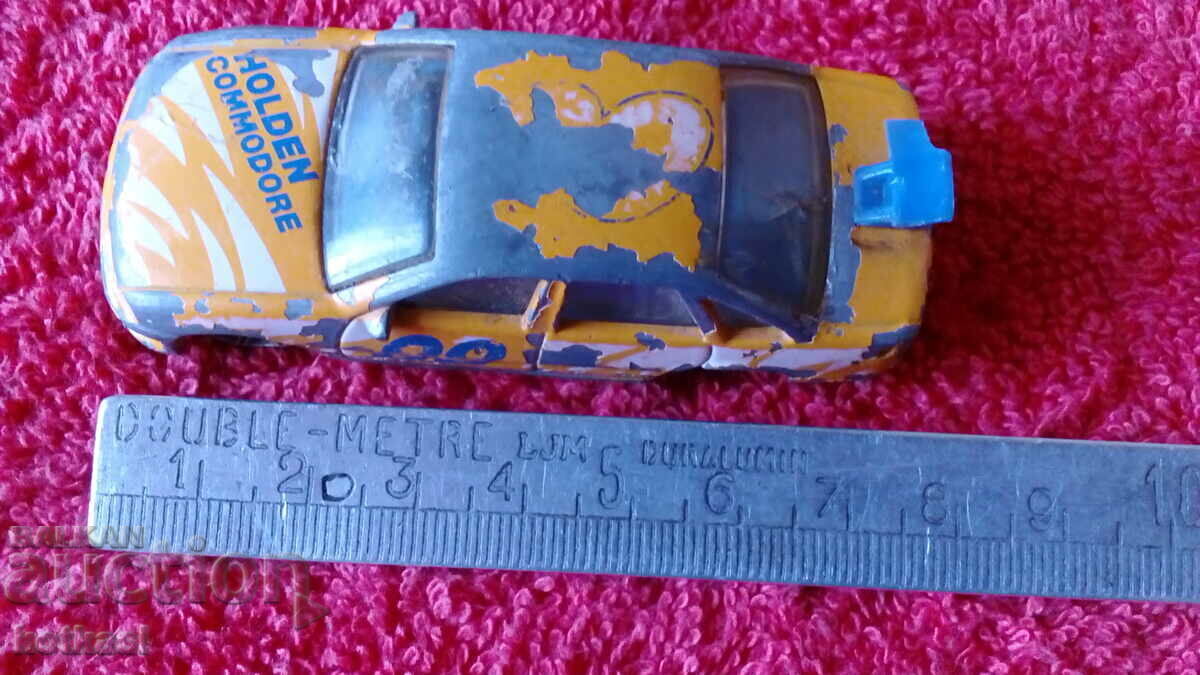 Old metal sports car model 1/63 MATCHBOX COMMODORE Old metal sports car model 1/63 MATCHBOX COMMODORE