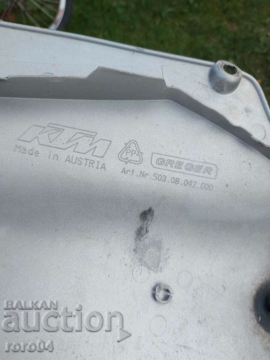 KTM - ΚΑΛΥΜΜΑΤΑ - 5