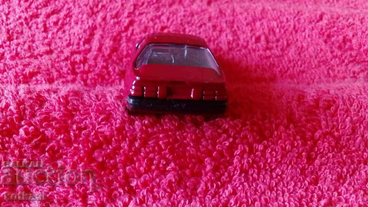 Auction Small old metal model car Auction Small old metal model car