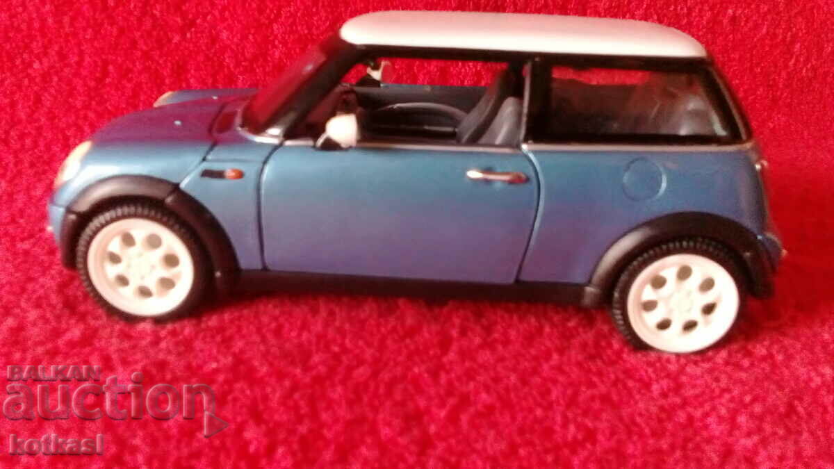 Mașină metalică Mini Cooper MINI COOPER 1/24 cu preț 55.50 BGN | € 28.38 Mașină metalică Mini Cooper MINI COOPER 1/24 cu preț 55.50 BGN | € 28.38