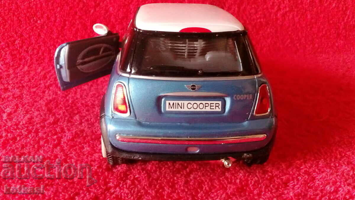 Licitație Mașină metalică Mini Cooper MINI COOPER 1/24 Licitație Mașină metalică Mini Cooper MINI COOPER 1/24