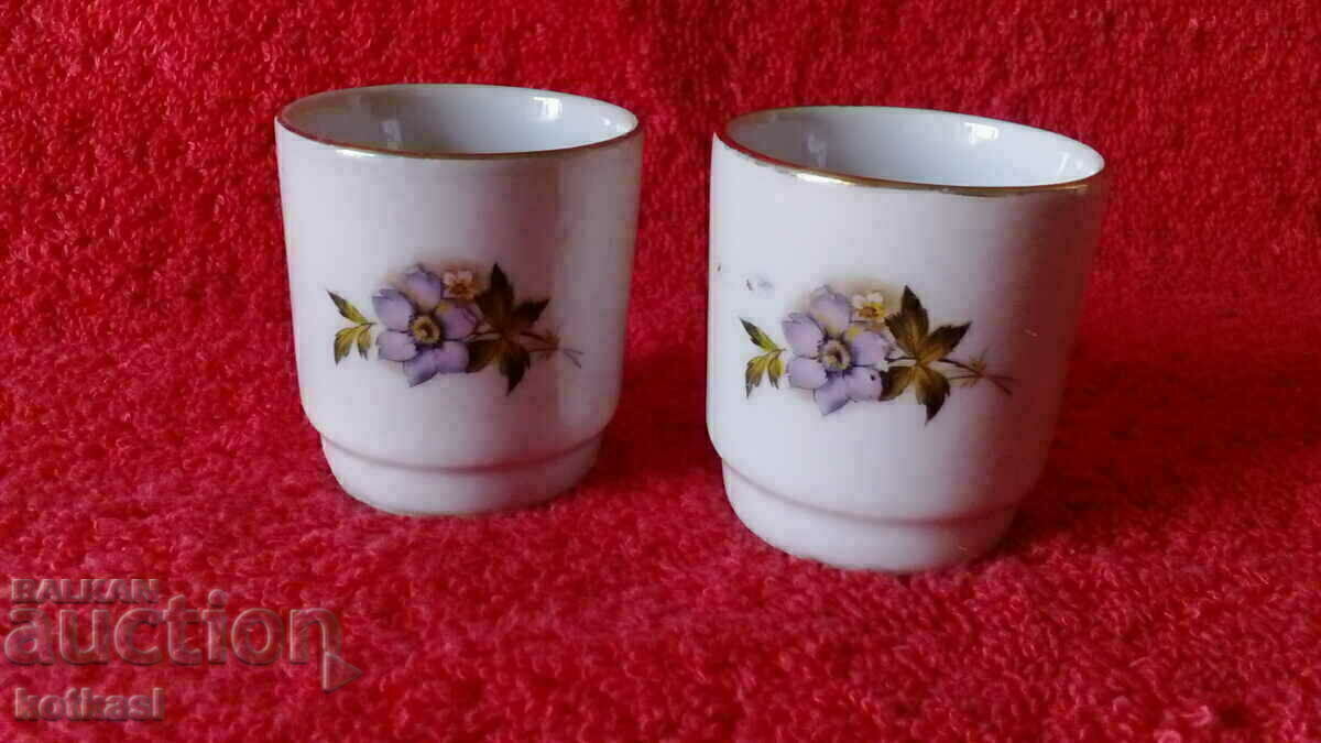 Licitație Lot 2 buc soc mici cești vechi de porțelan marcate