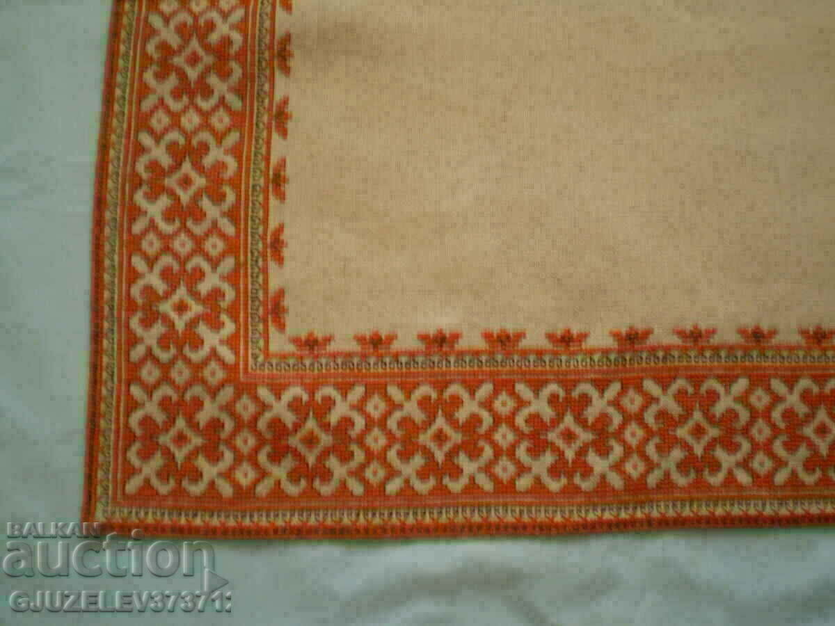 Δημοπρασία Κεντημένο στο χέρι λινό τραπεζομάντιλο πορτοκαλί κέντημα Δημοπρασία Κεντημένο στο χέρι λινό τραπεζομάντιλο πορτοκαλί κέντημα