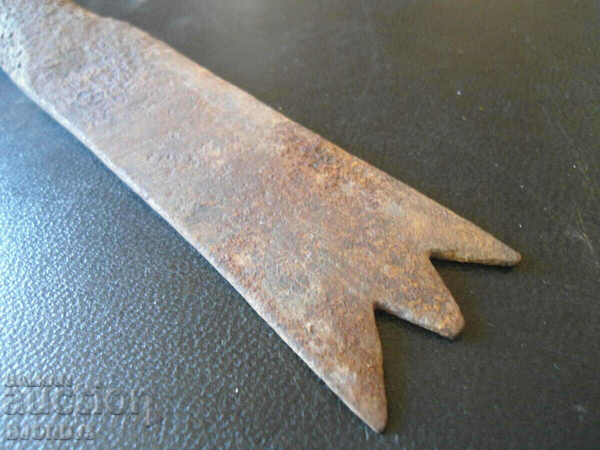 Old tool with price 2.00 BGN | € 1.02 Old tool with price 2.00 BGN | € 1.02