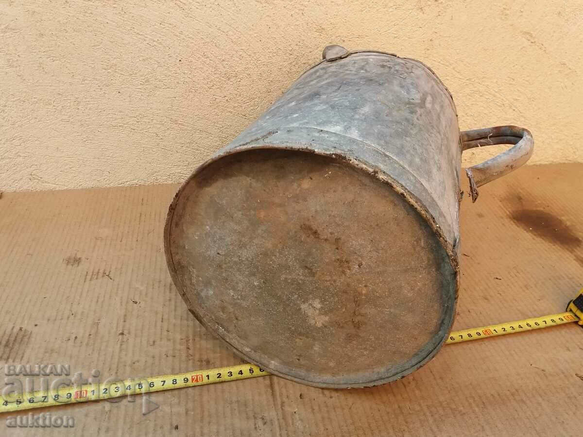 MASSIVE METAL WATERING CAN - FOR DECORATION with price 8.99 BGN | € 4.60 MASSIVE METAL WATERING CAN - FOR DECORATION with price 8.99 BGN | € 4.60