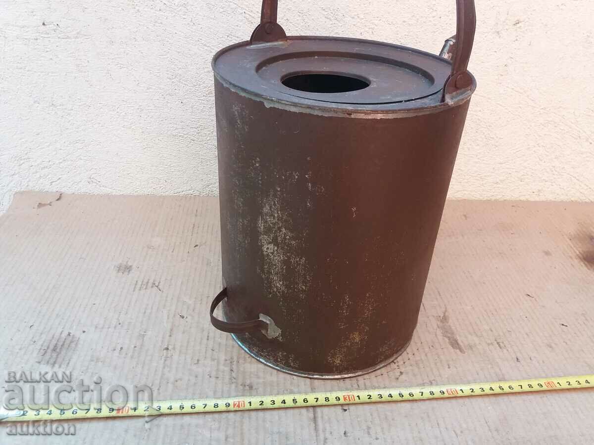 Delivery of MASSIVE METAL CAN FOR FUEL, OIL, ETC. Delivery of MASSIVE METAL CAN FOR FUEL, OIL, ETC.