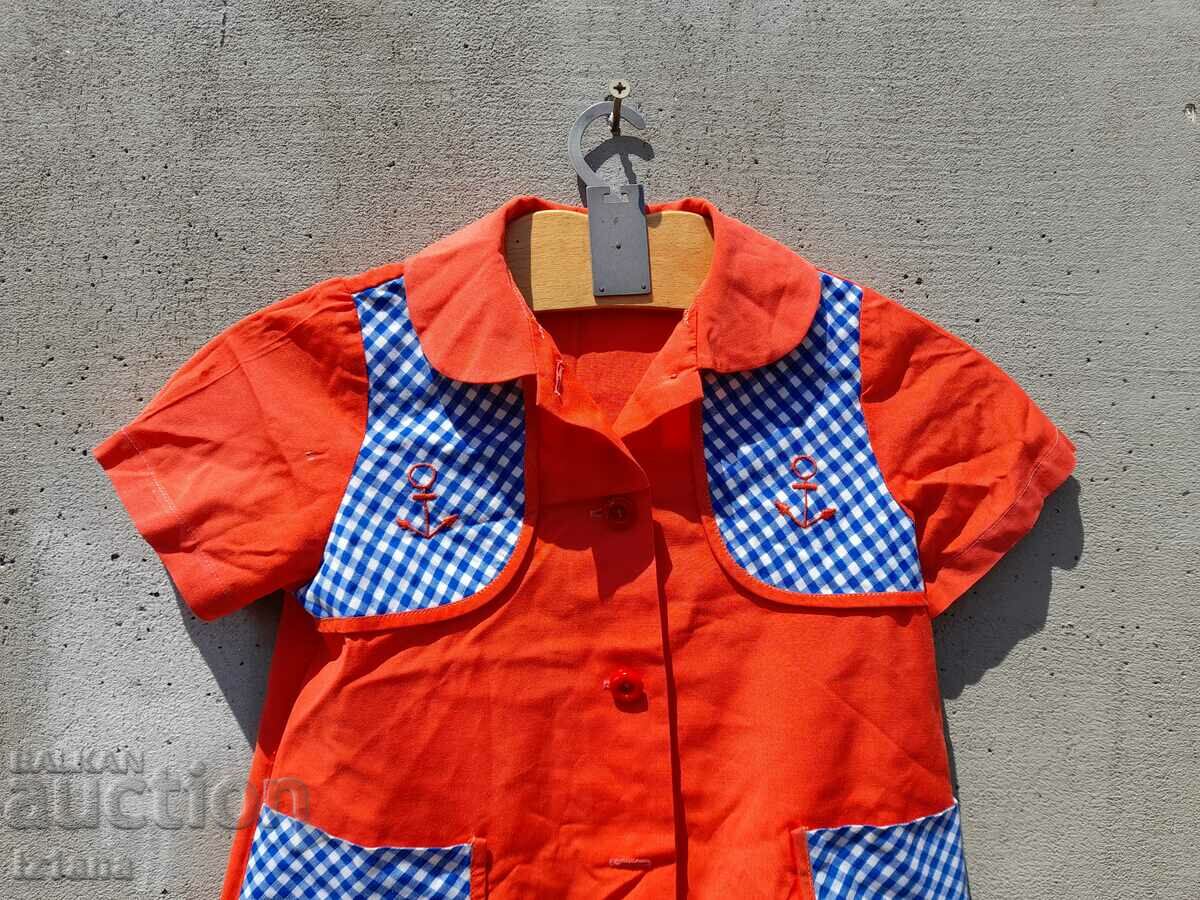 O șorț vechi cu preț 18.00 BGN | € 9.20 O șorț vechi cu preț 18.00 BGN | € 9.20