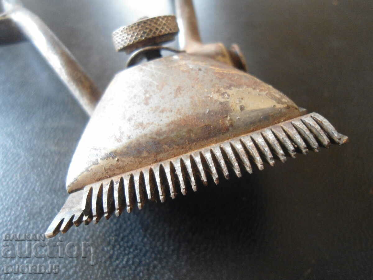 Old clipper, DELTA SOLINGEN with price 5.00 BGN | € 2.56 Old clipper, DELTA SOLINGEN with price 5.00 BGN | € 2.56