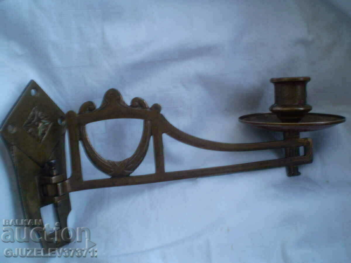 Αντικέ απλίκα κηροπήγιο μπρούτζινο για πιάνο με τιμή 190.00 BGN | € 97.15 Αντικέ απλίκα κηροπήγιο μπρούτζινο για πιάνο με τιμή 190.00 BGN | € 97.15