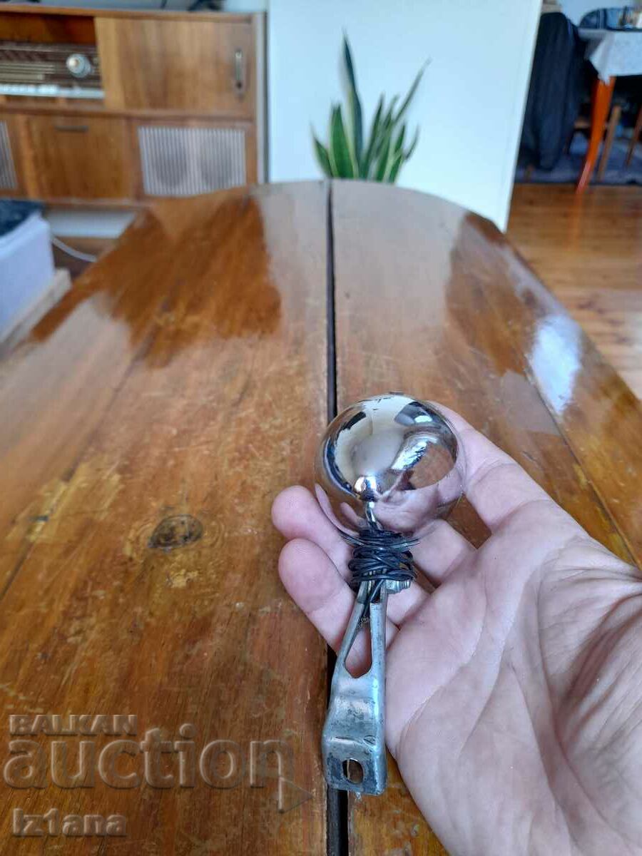 Licitație Far pentru bicicletă, bicicletă