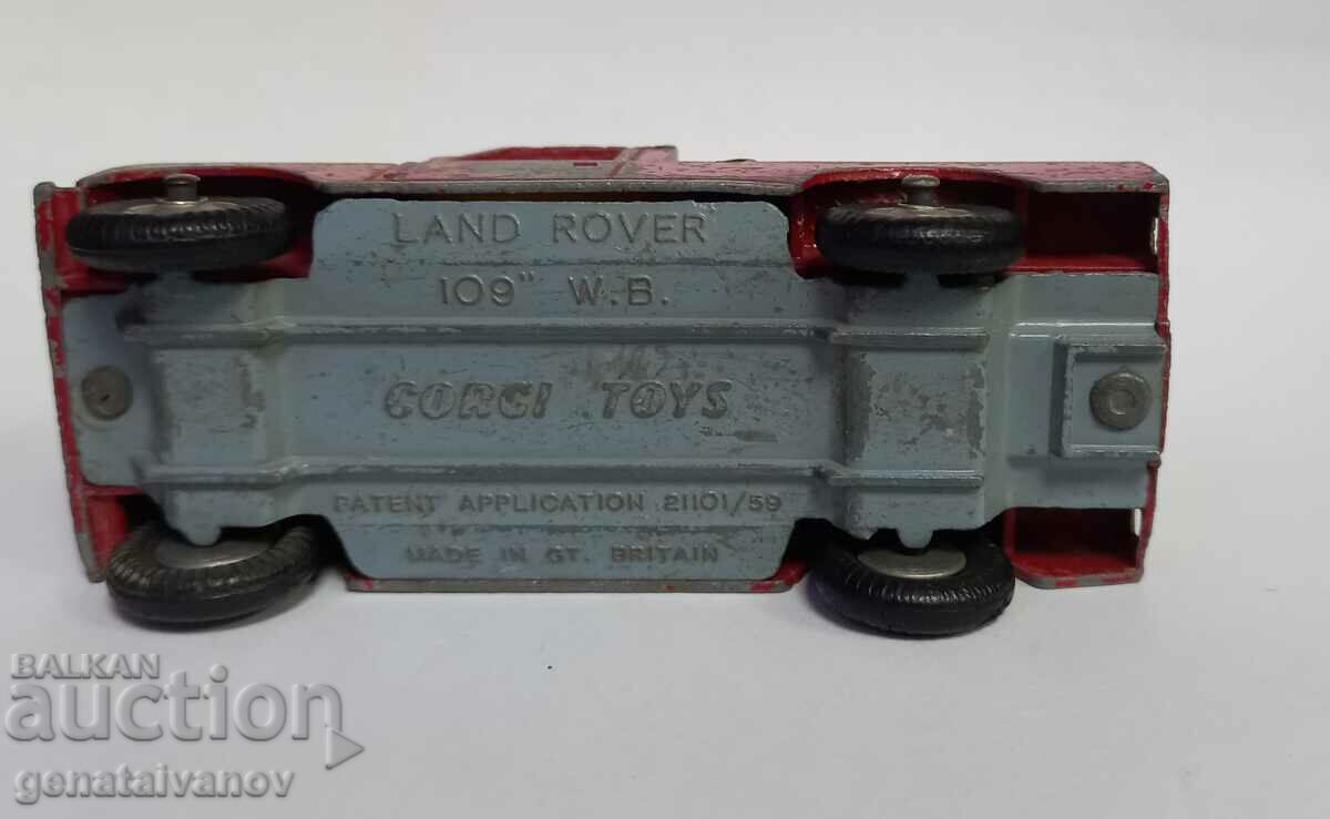 Auction Pram Land Rover Corgi Toys Made in Gt Britain Auction Pram Land Rover Corgi Toys Made in Gt Britain