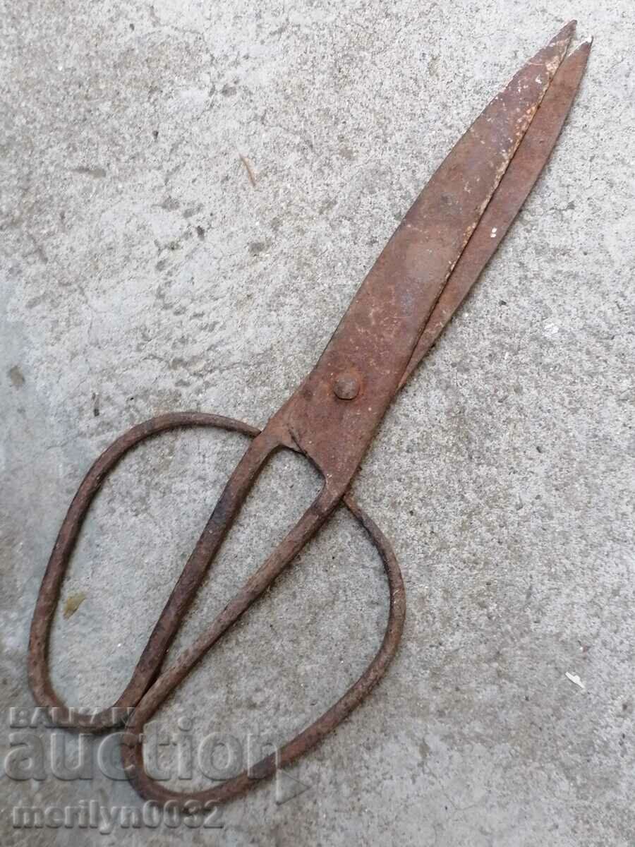 Vintage wrought iron scissors with price 44.00 BGN | € 22.50 Vintage wrought iron scissors with price 44.00 BGN | € 22.50