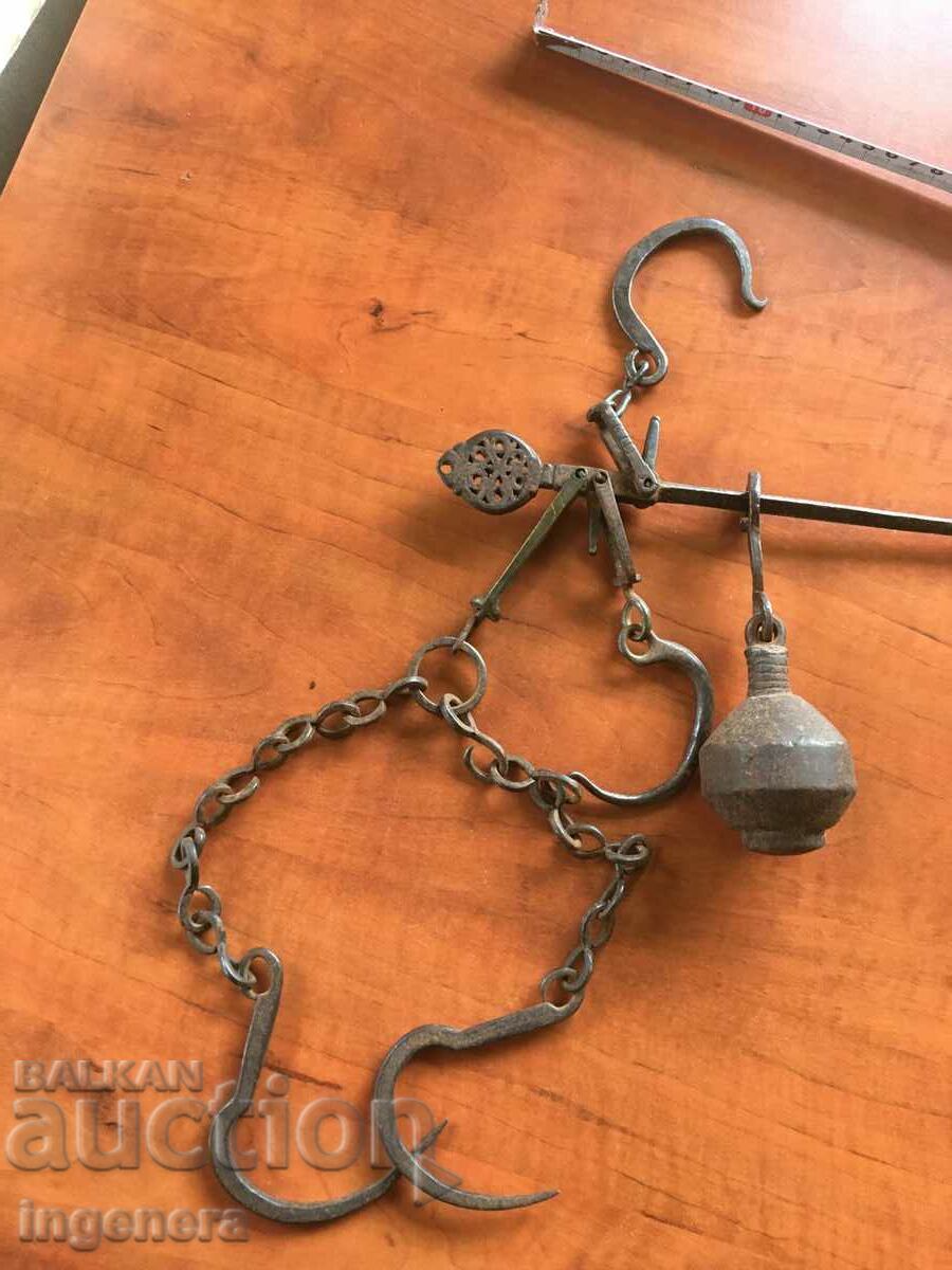 Delivery of SCALE ANTIQUE TOOL SMALL UP TO 35 KG